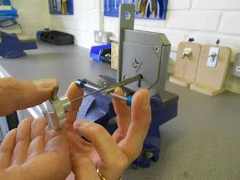 Logan Locksmith Shop Las Vegas, NV 702-238-7521 - key-broke-in-lock